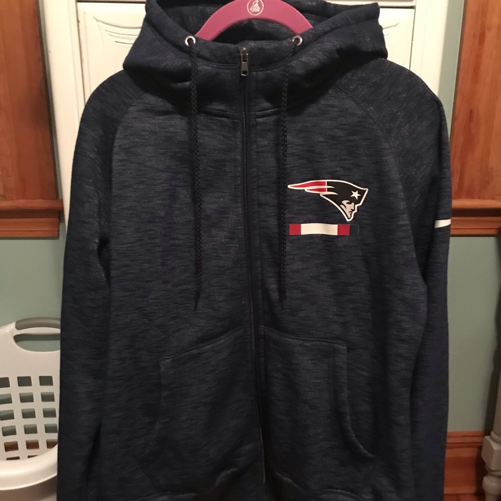Women’s New England patriots zip up
